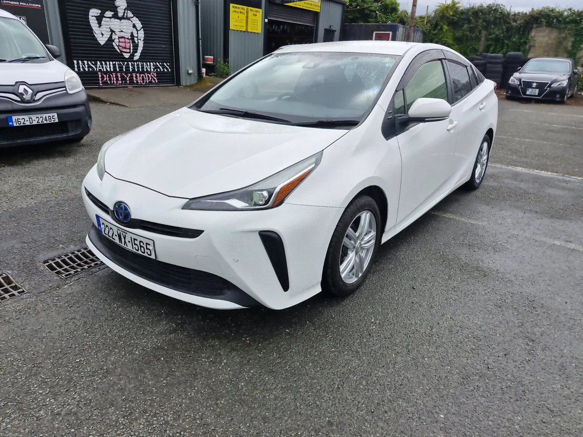 2022 Toyota Prius 1.8L Hybrid Low Miles Automatic - Image 2