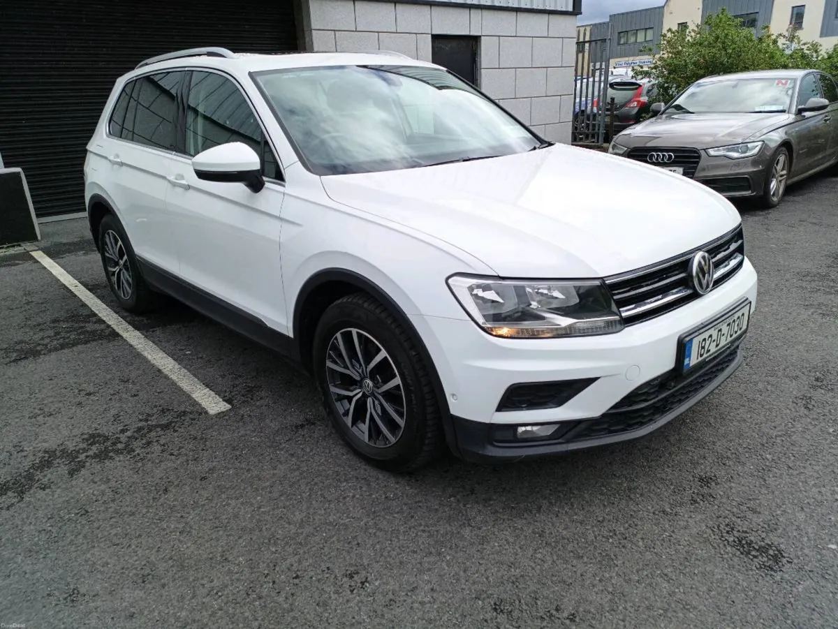 Volkswagen Tiguan 2.0 Manual 182 low km - Image 3