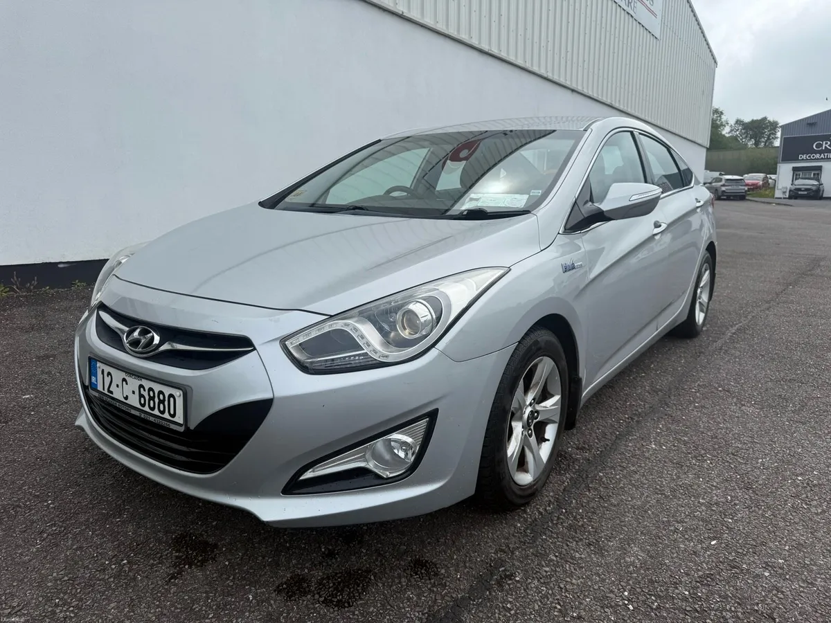Hyundai i40 2012 1.7 Diesel Ncted&Taxed Low miles - Image 4