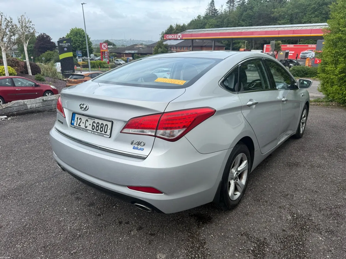 Hyundai i40 2012 1.7 Diesel Ncted&Taxed Low miles - Image 2