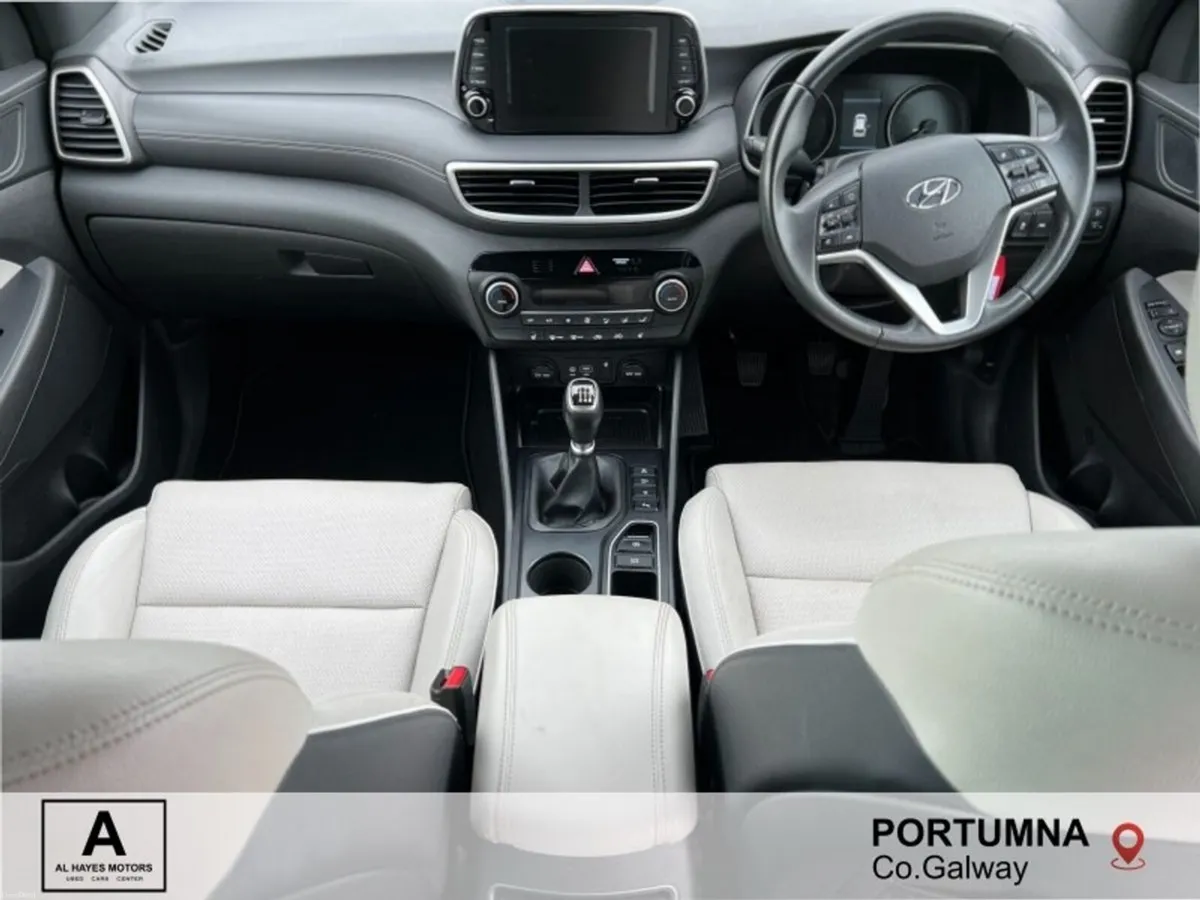Hyundai Tucson 2WD Executive Plus - Image 2