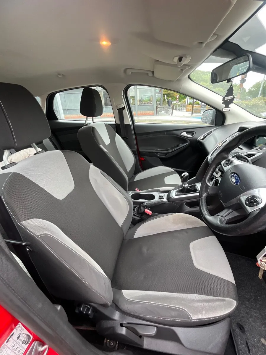 Ford Focus 2014 - Image 5