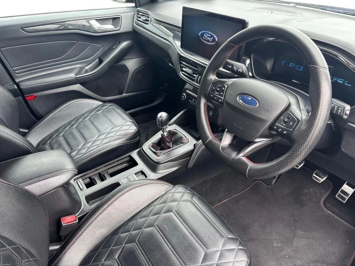 Ford Focus ST-Line X (Vignale) 1.0L EcoBoost 125PS - Image 6