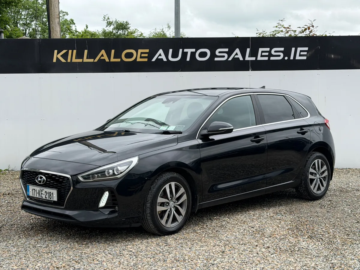 2017 Hyundai i30 1.6D Deluxe Plus DEPOSIT TAKEN - Image 3