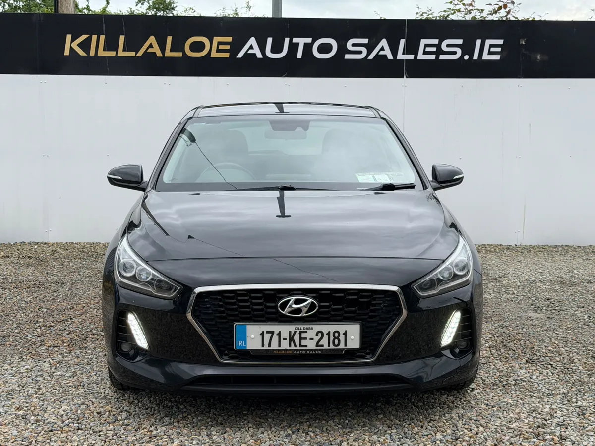 2017 Hyundai i30 1.6D Deluxe Plus DEPOSIT TAKEN - Image 2