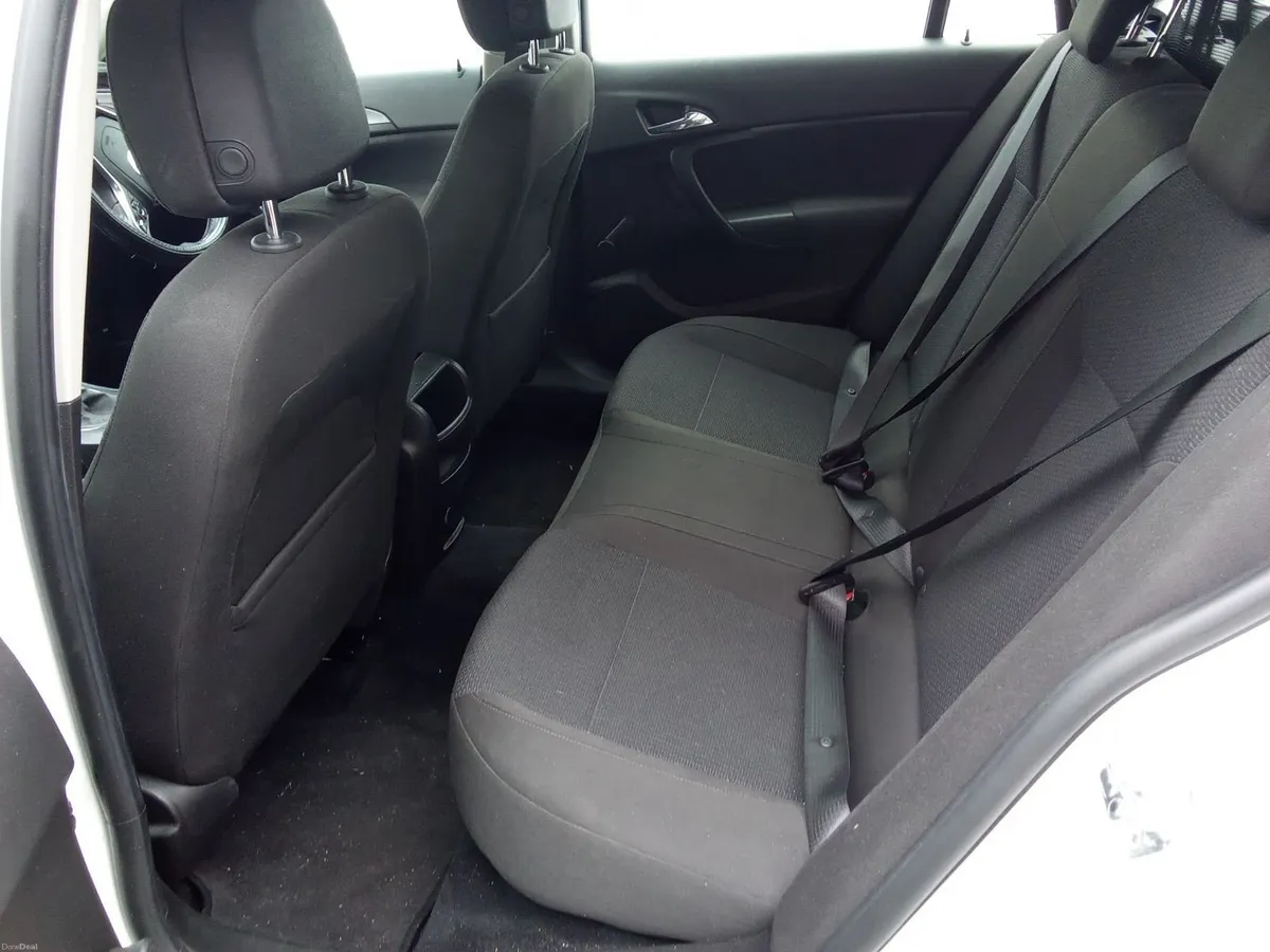Vauxhall Insignia 2015 - Image 3
