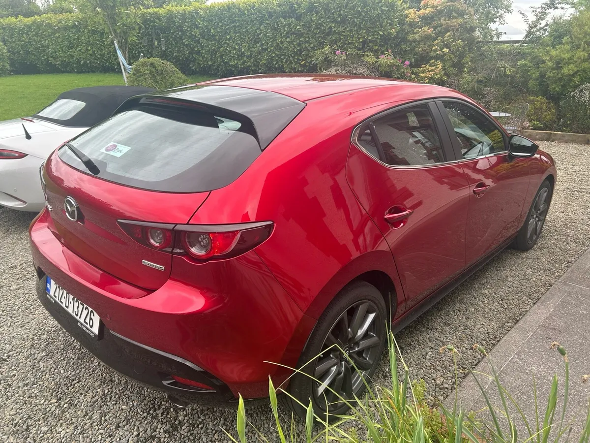 2021 Mazda 3 GT 2.0L e-Skyactive G - Image 4