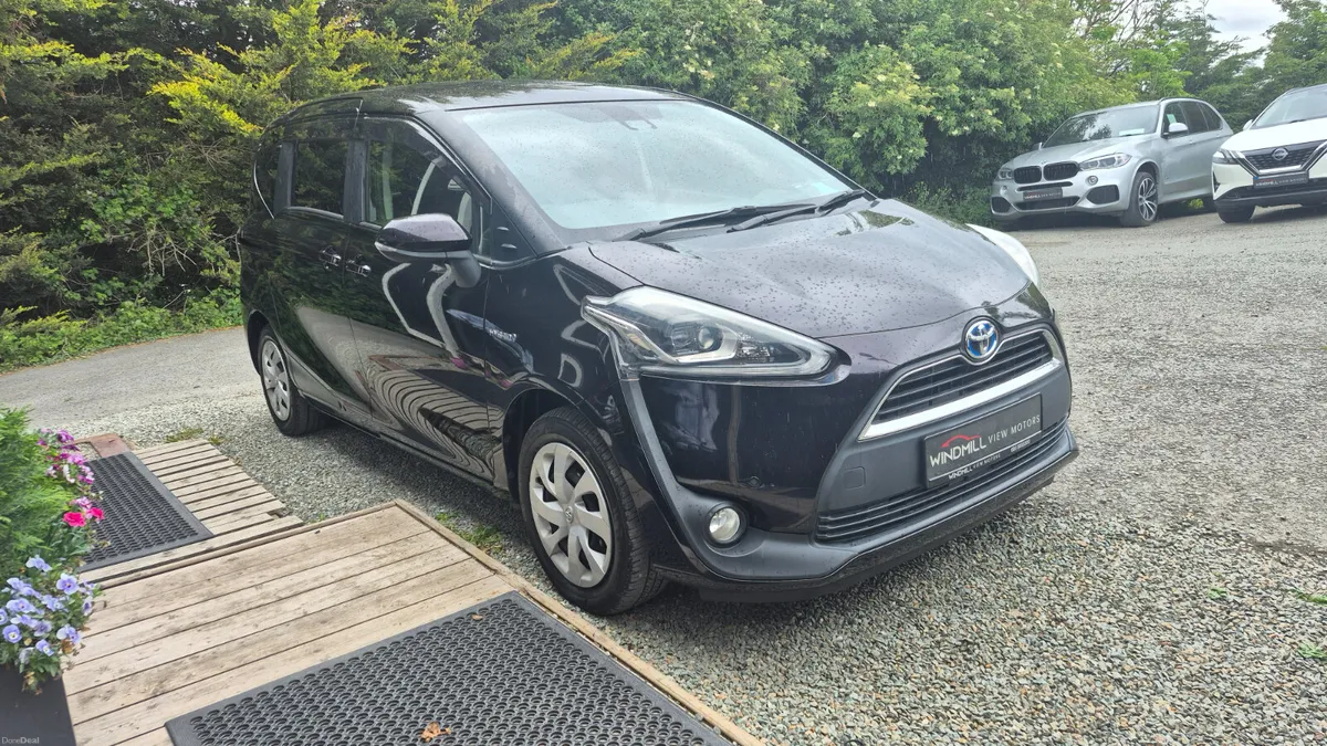 Toyota Sienta 1.5L Petrol Hybrid Automatic 2018 - Image 2