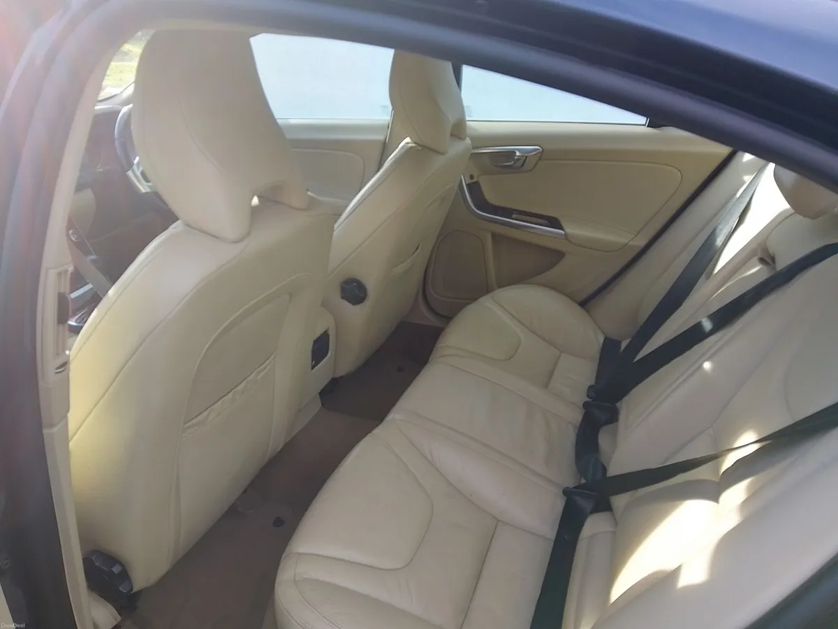 Volvo S60 2013 - Image 4