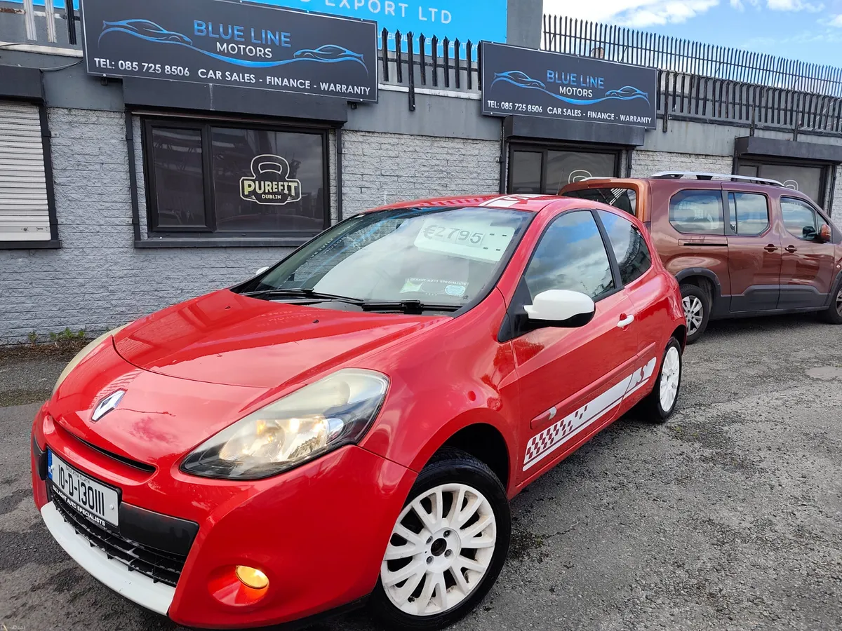Renault Clio 2010 - Image 1