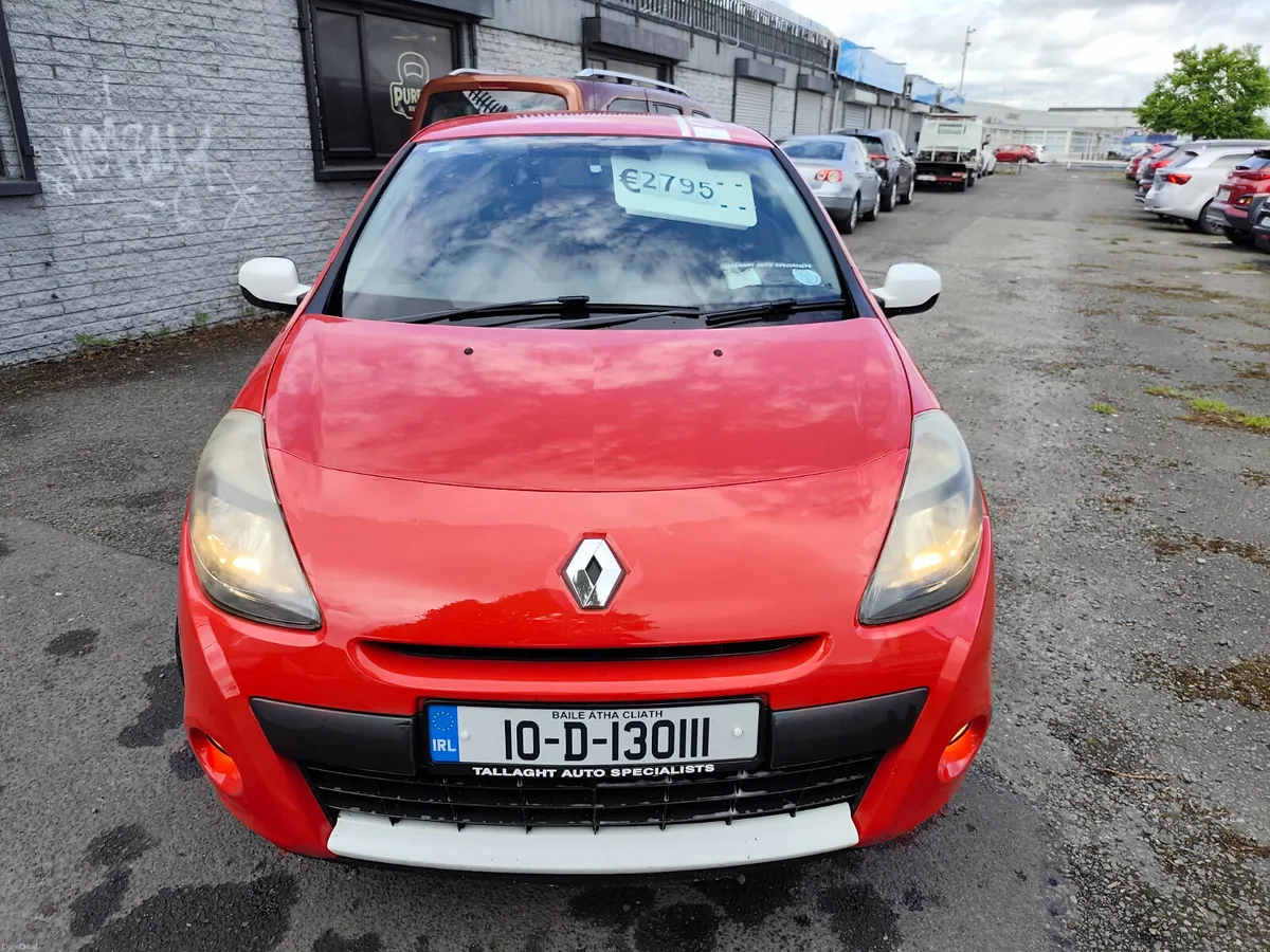Renault Clio 2010 - Image 2