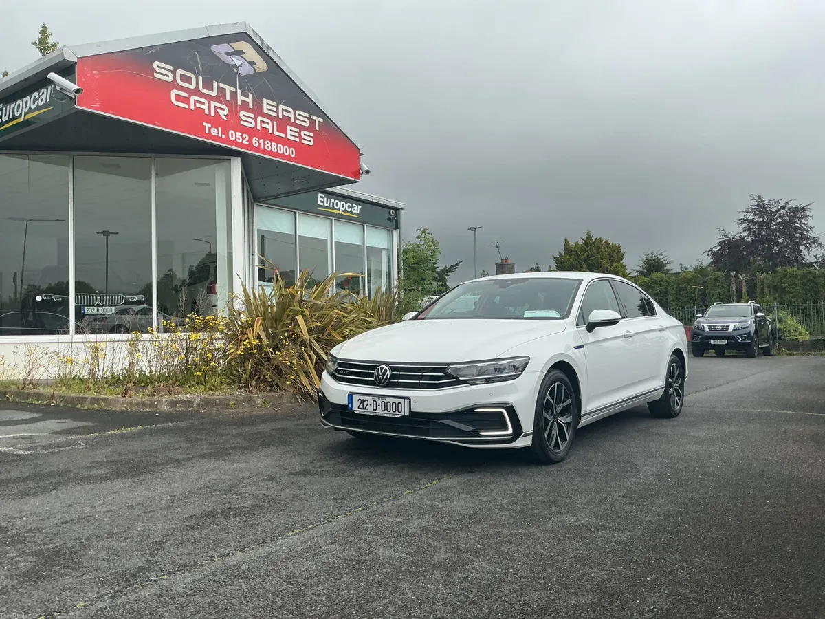 2021 VOLKSWAGEN PASSAT GTE S-A DSG PHEV AUTO - Image 2