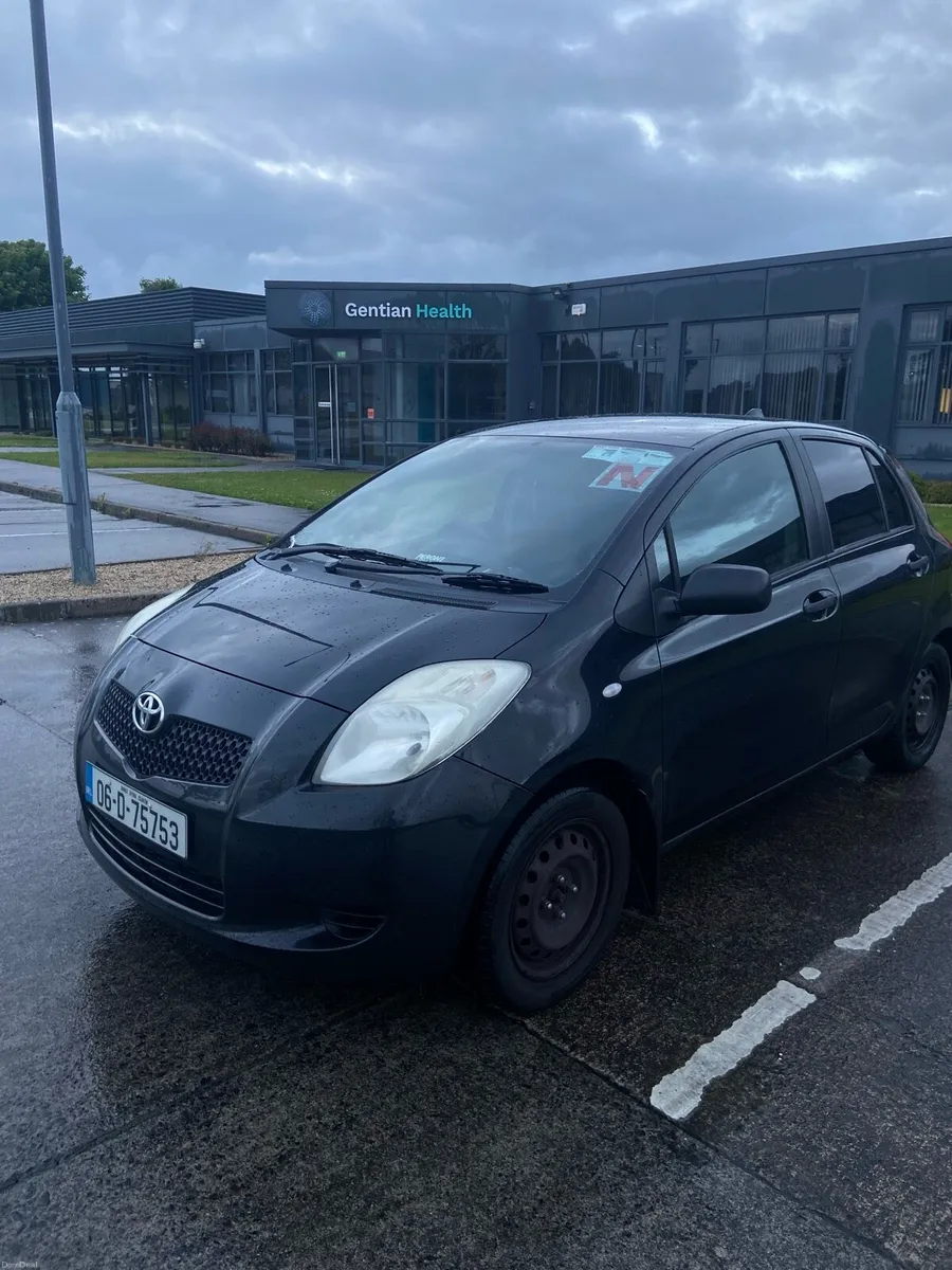2006 1.0L Toyota Yaris - Image 2