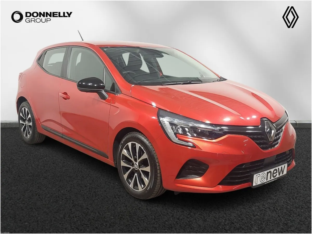 Renault Clio Hatchback Evolution - Image 1