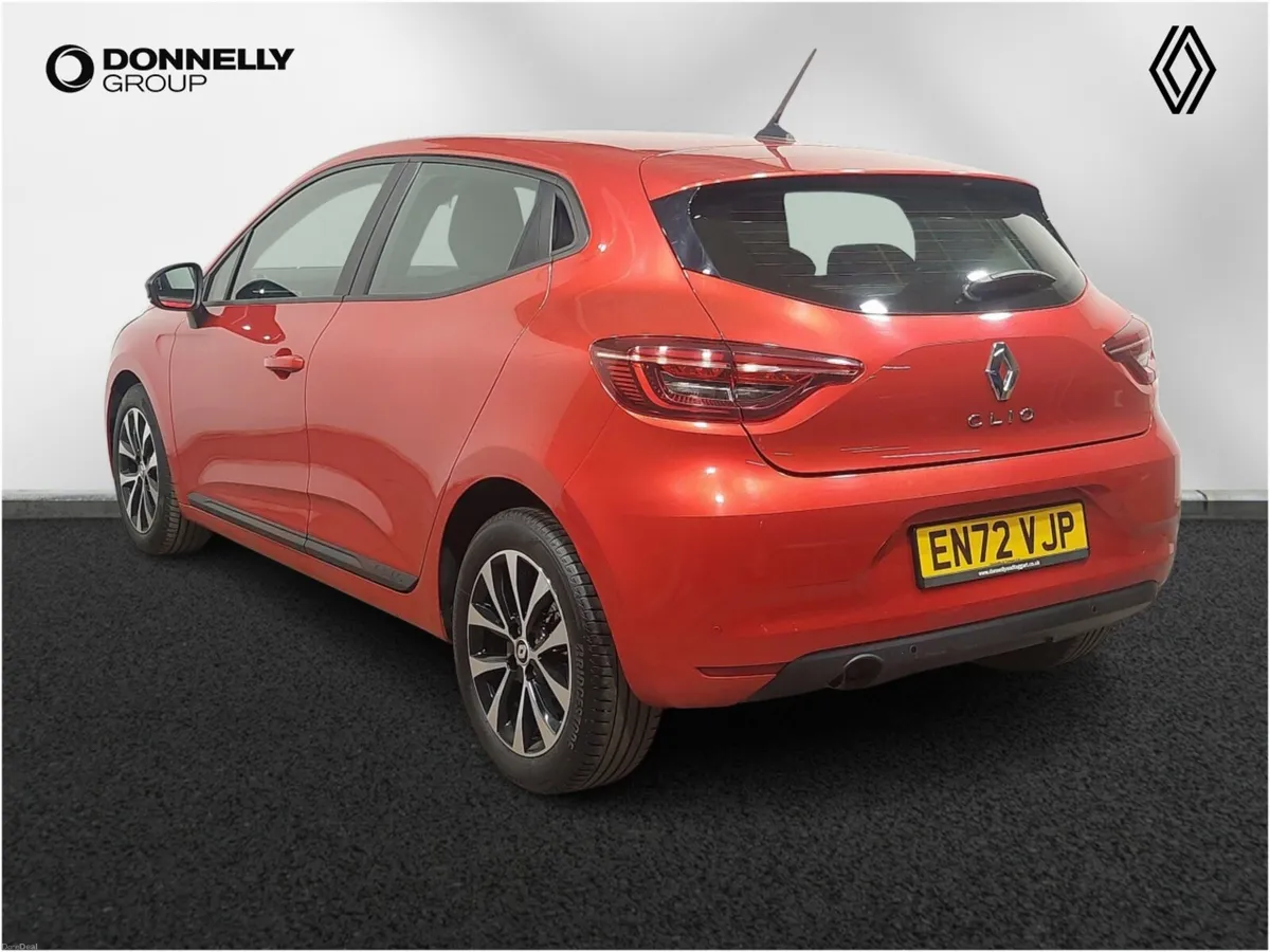 Renault Clio Hatchback Evolution - Image 2