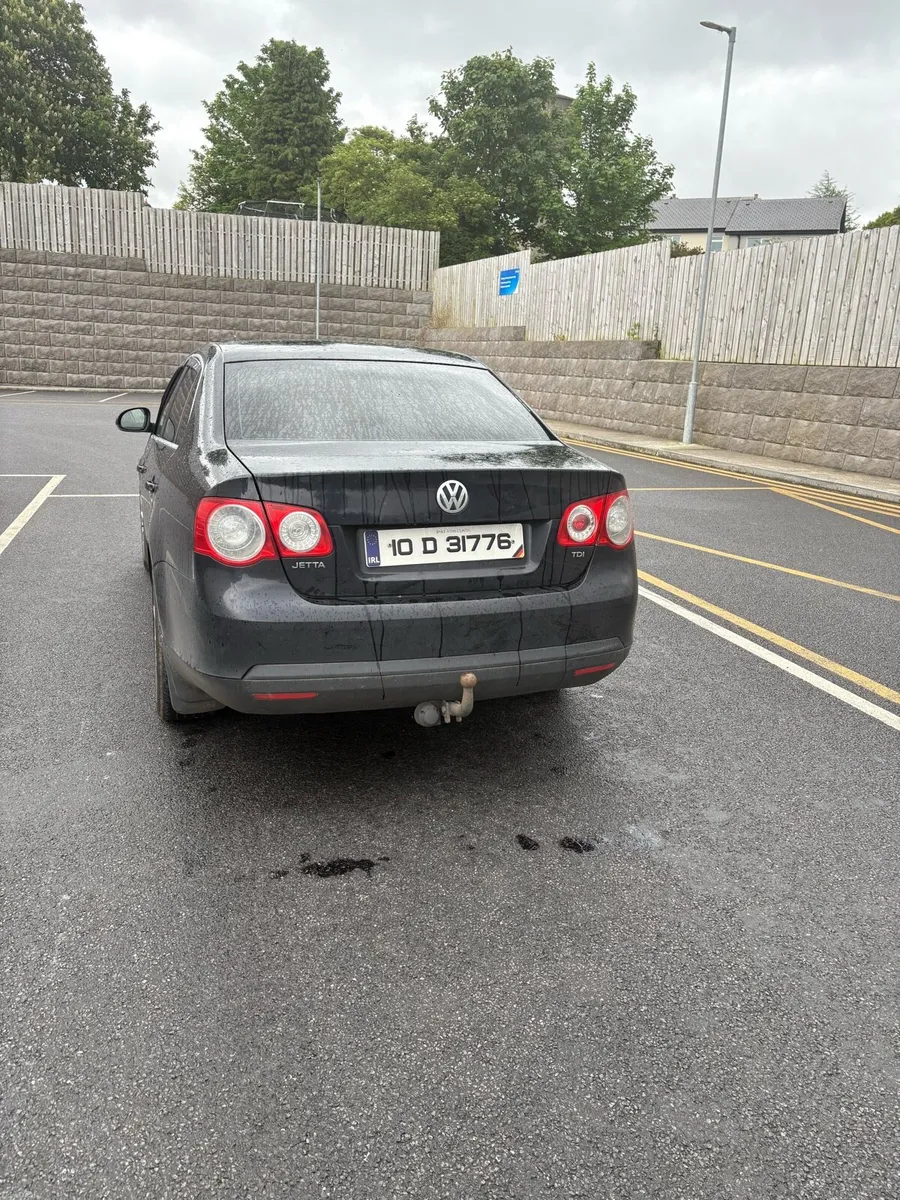 2010 Volkswagen Mk5 Jetta - Image 4