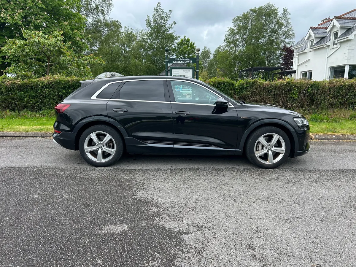Audi e-tron Technik 50 Quattro - Image 6
