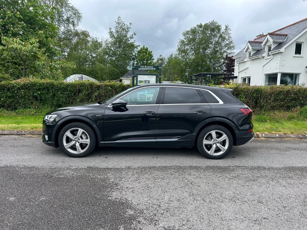 Audi e-tron Technik 50 Quattro - Image 5