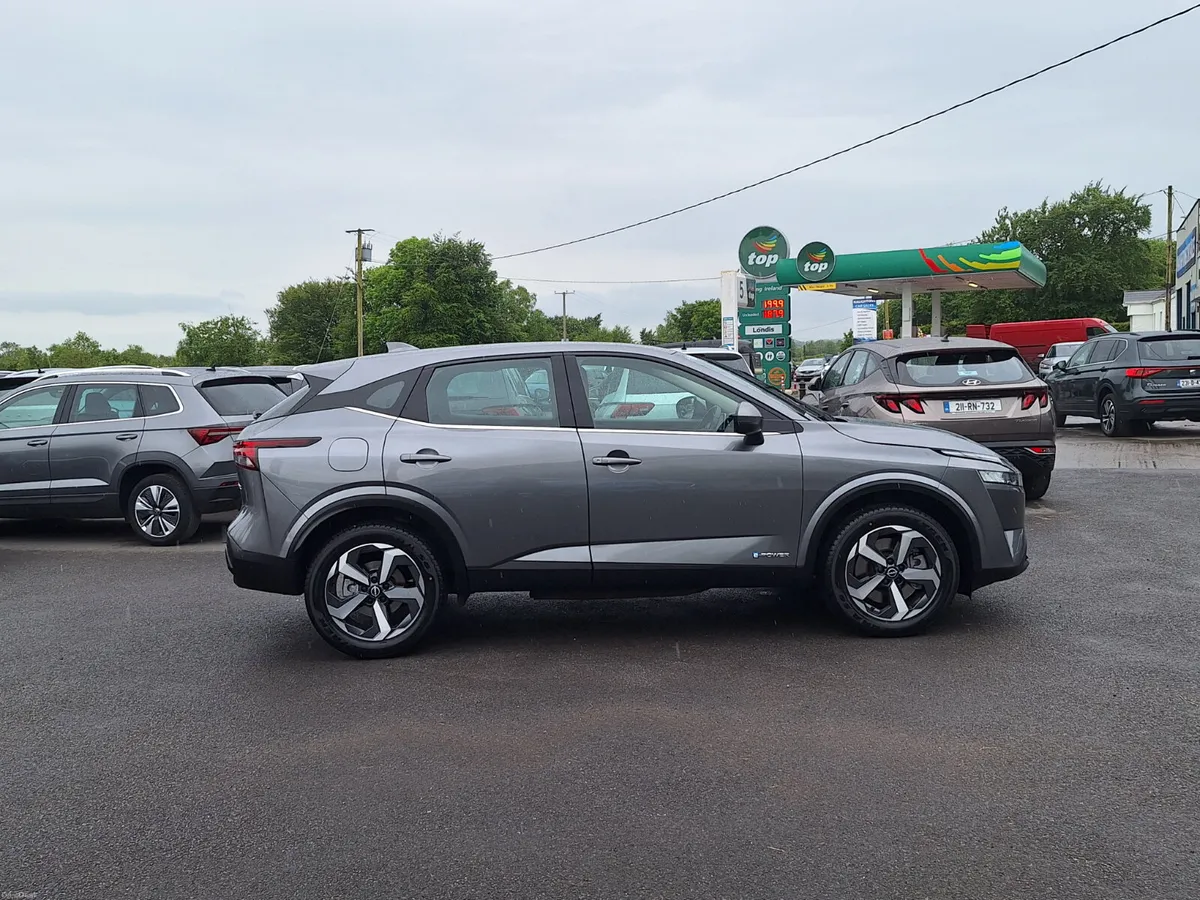 Nissan Qashqai 1.5 Hybrid SV E-Power *High Spec - Image 2