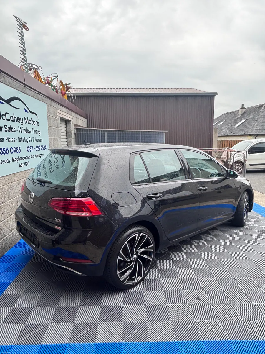 Volkswagen Golf 2018 - Image 2