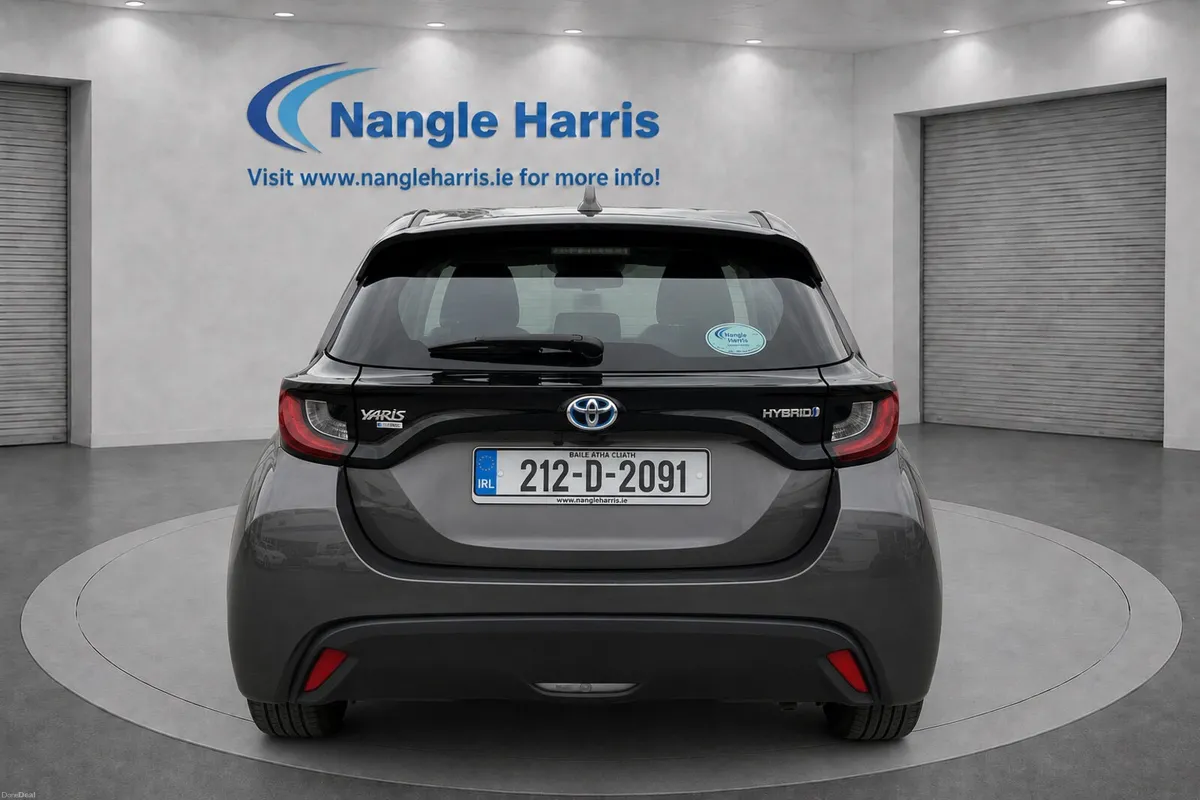 Toyota Yaris HYBRID - Image 4
