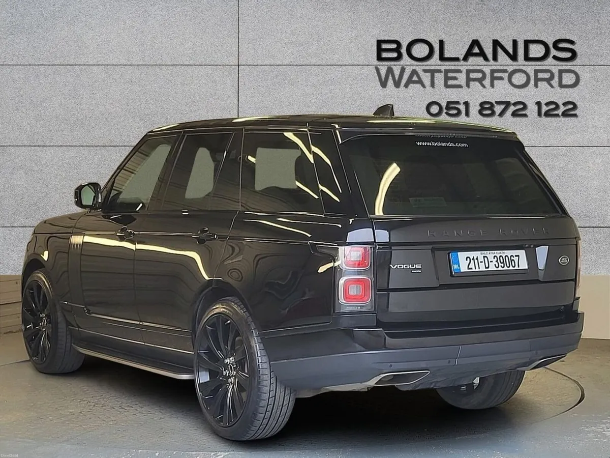 Land Rover Range Rover 2.0 I4 PHEV 404 PS Vogue - Image 3