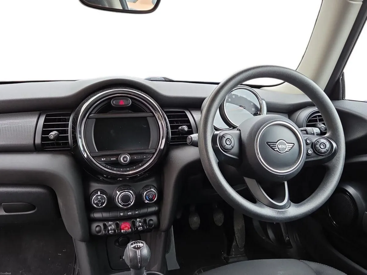 Mini Cooper Cooper - Image 2