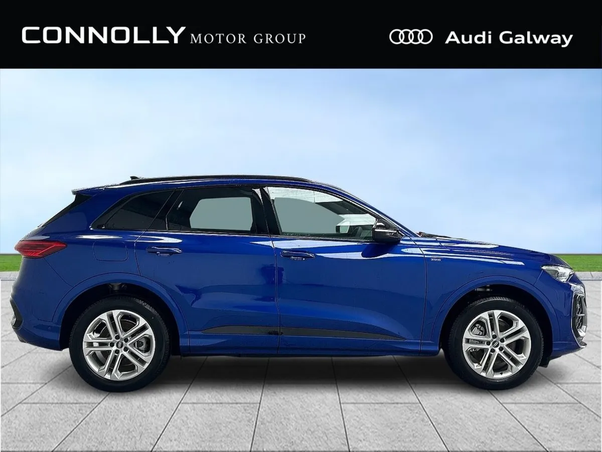 Audi Q5 E-HYBRID S-LINE QUATTRO A/T - Image 4