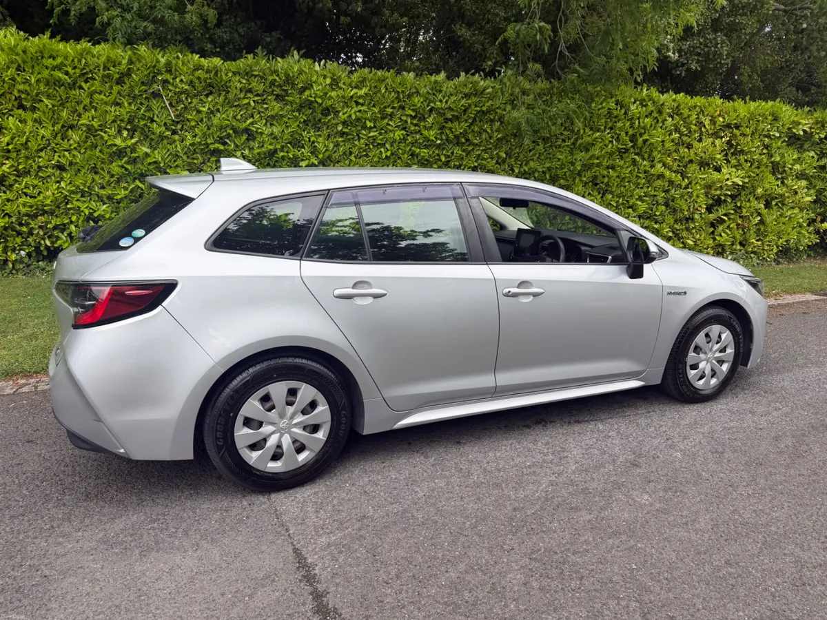 2020 Toyota Corolla Hybrid Touring Estate €14,950 - Image 3