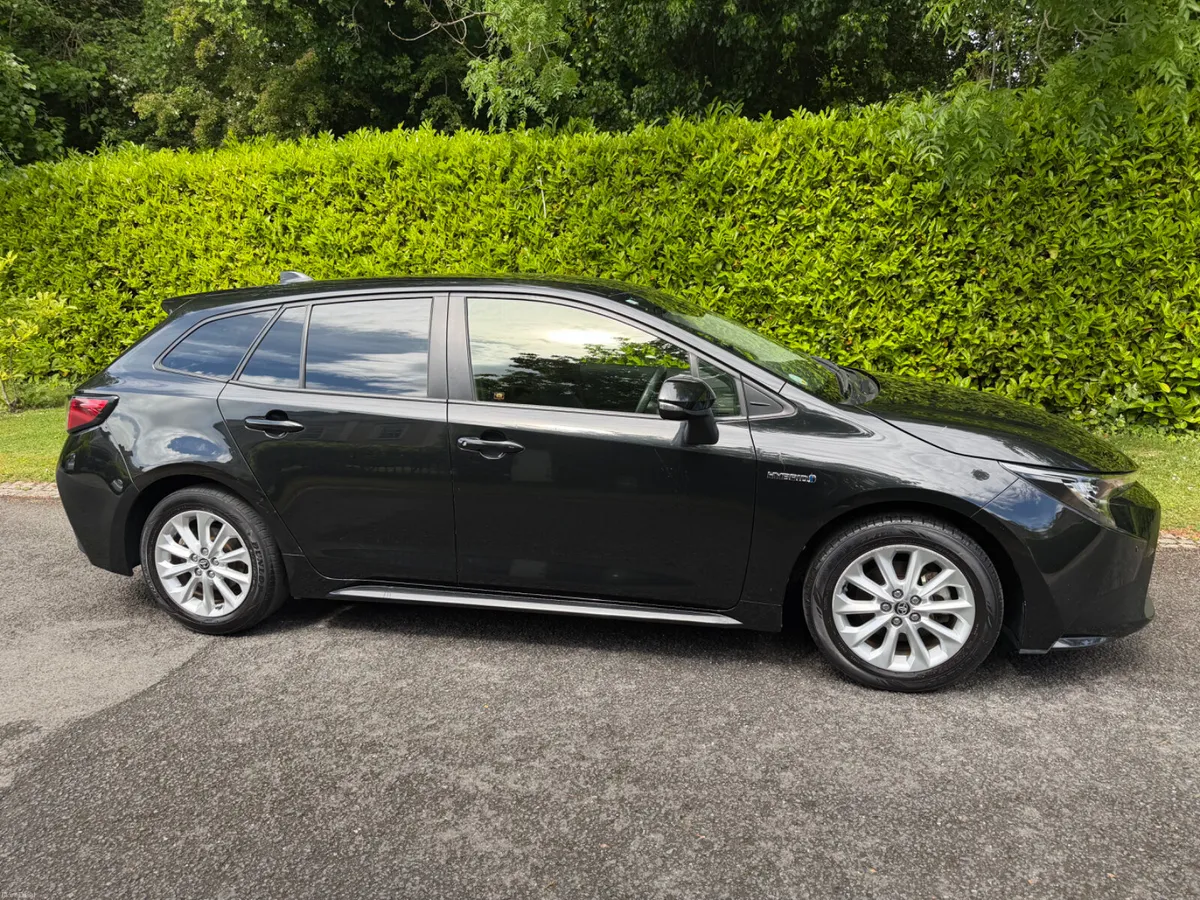 2020 Toyota Corolla Hybrid Touring Estate €14,950 - Image 2