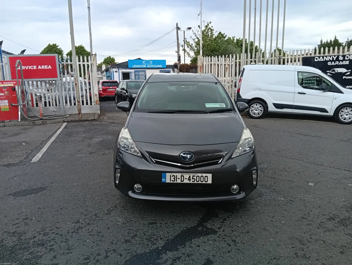 2013 Toyota Prius estate - Image 2