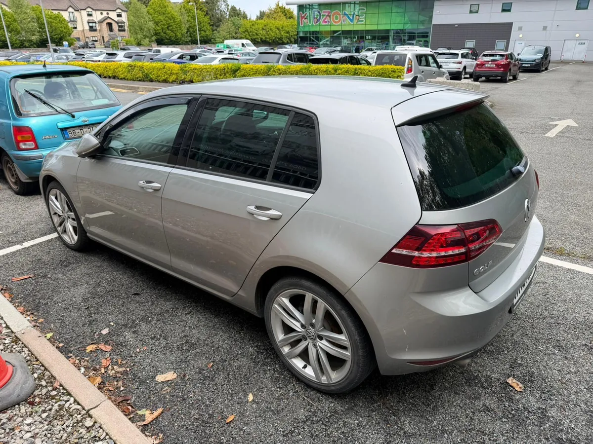 17 Volkswagen Golf Highline Auto 1.4 TSi NCT 04/28 - Image 3