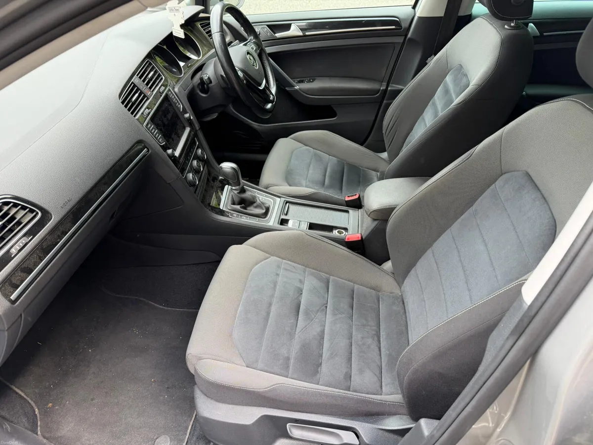 17 Volkswagen Golf Highline Auto 1.4 TSi NCT 04/28 - Image 4