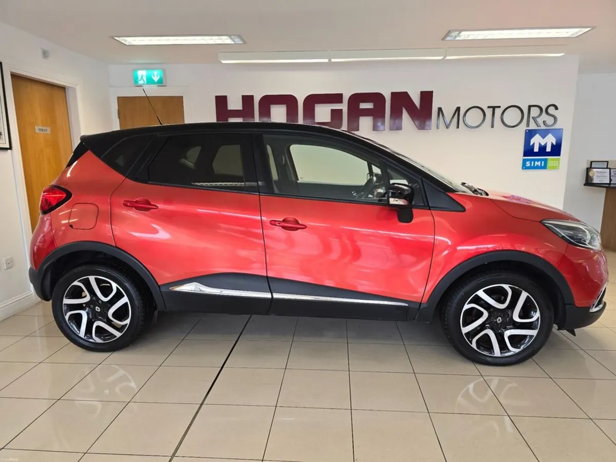 Renault Captur Signature 1.5 DCI 5DR H/B - Image 3
