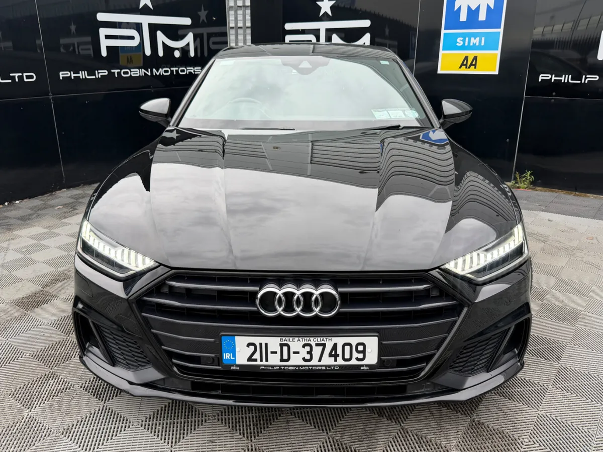 Audi A7 40 TDi S Line  Auto Black Pack - Image 4