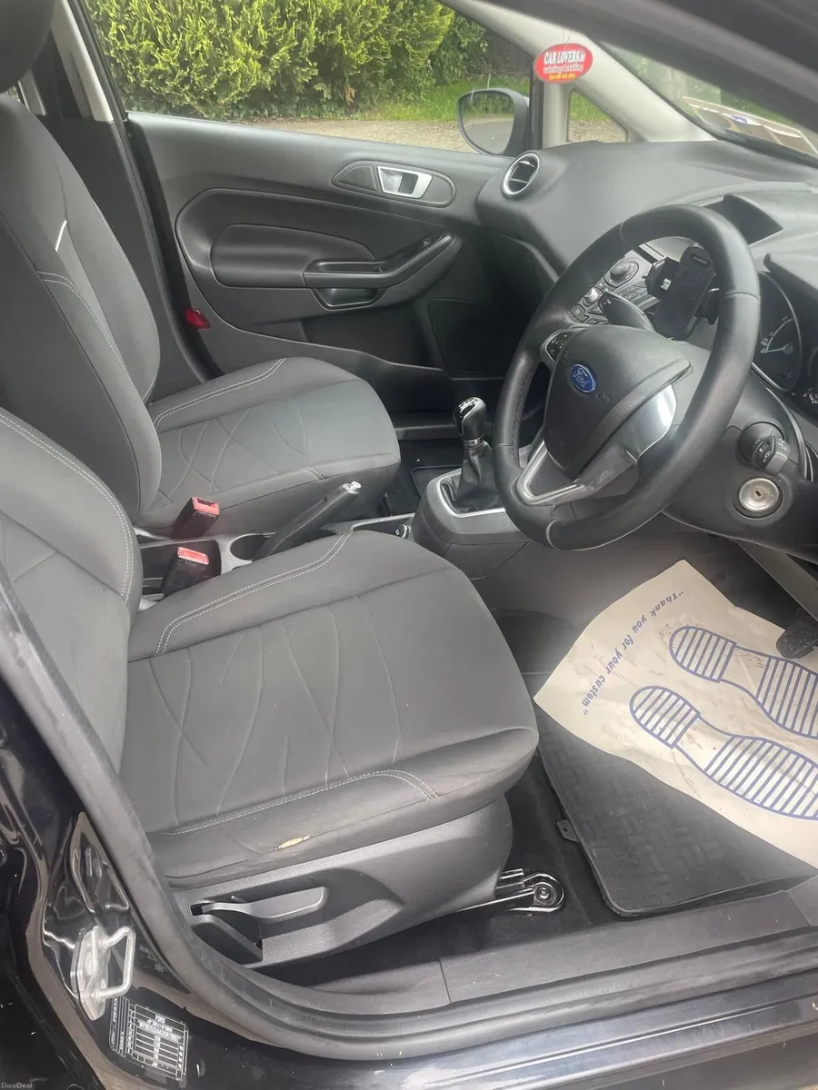 Ford Fiesta 2013 - Image 2