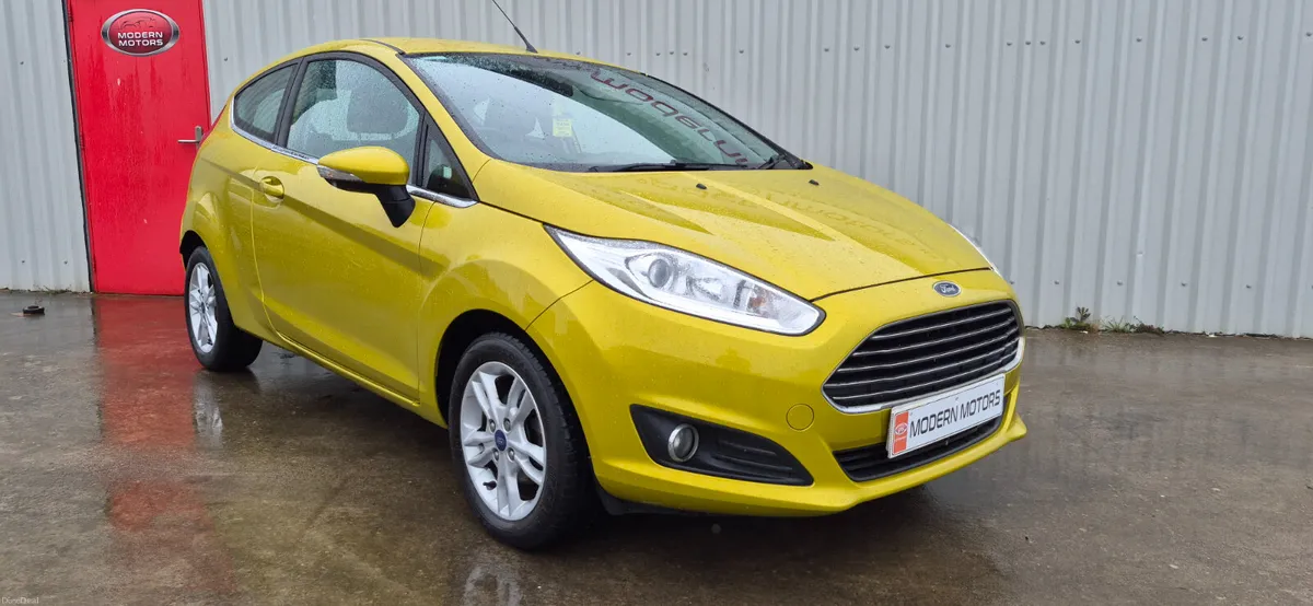 Ford Fiesta zetec 1.2 petrol 3dr low miles - Image 3