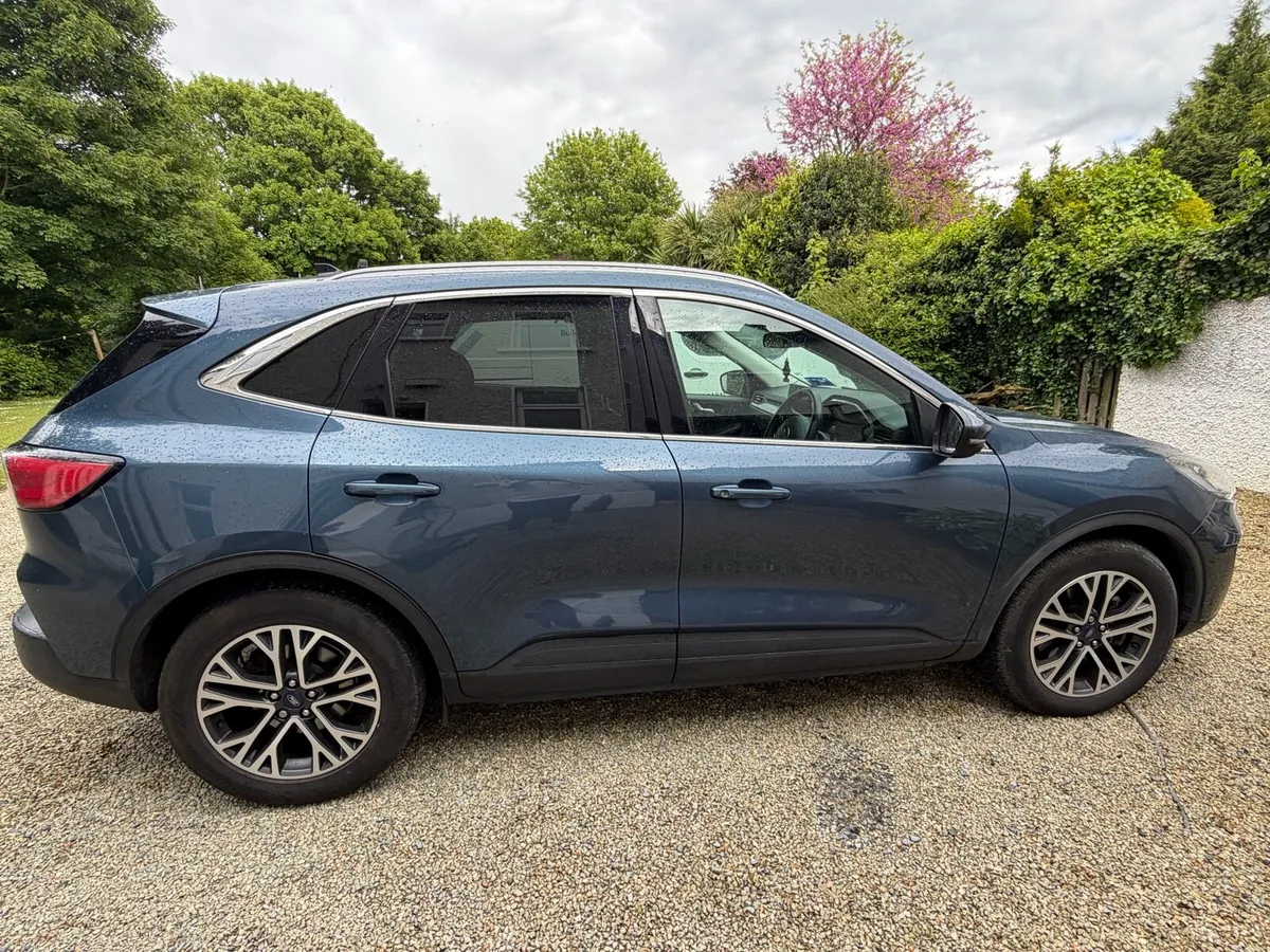 2020 Ford Kuga - Image 2
