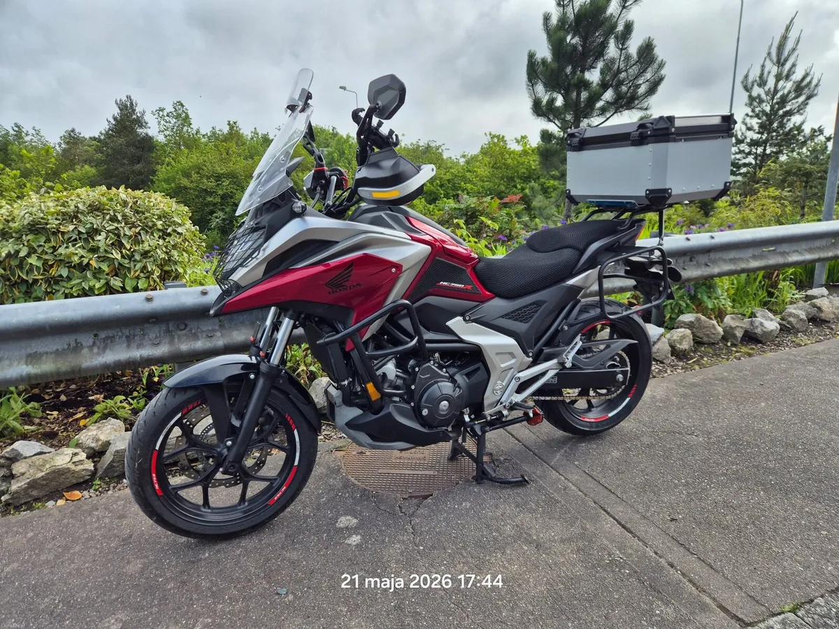 Honda NC750XA Manual - Image 3