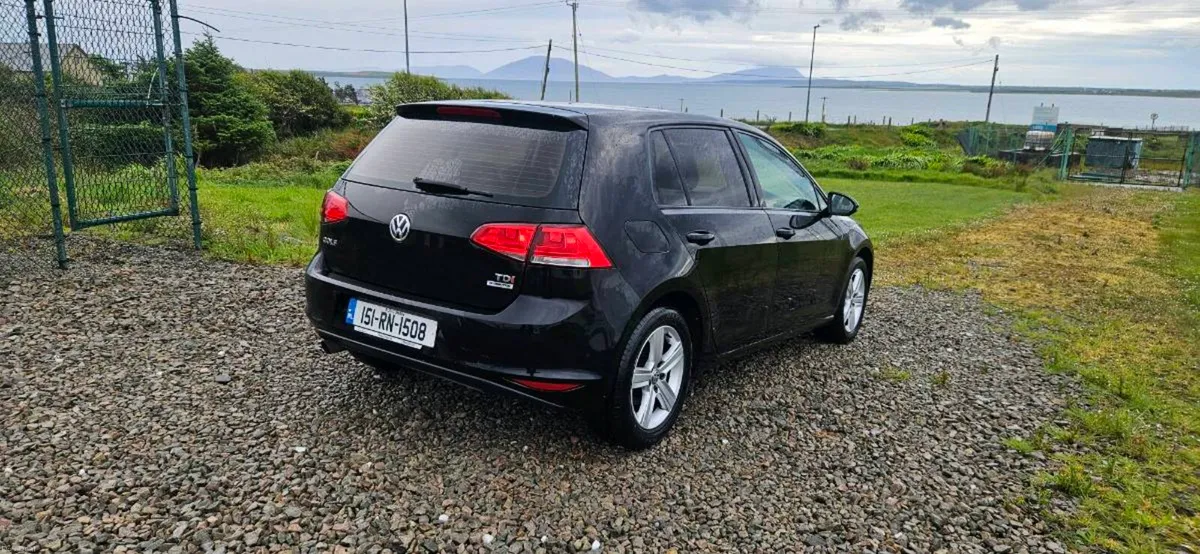 2015 Volkswagen Golf - Image 4