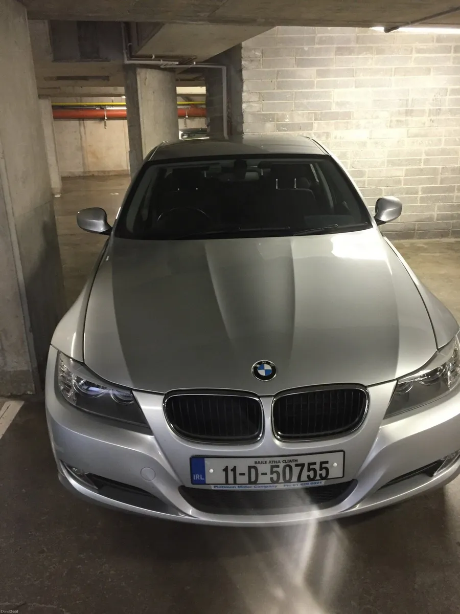 BMW 320 D 2011 - Image 3