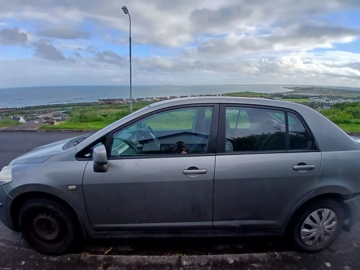 Nissan Tiida 2008 - Image 1