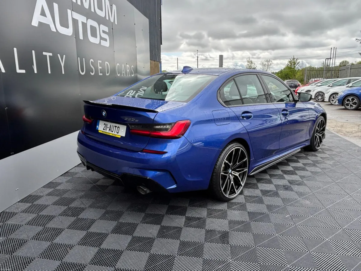 BMW 3-Series BMW 330e individual M-sport plug in h - Image 2