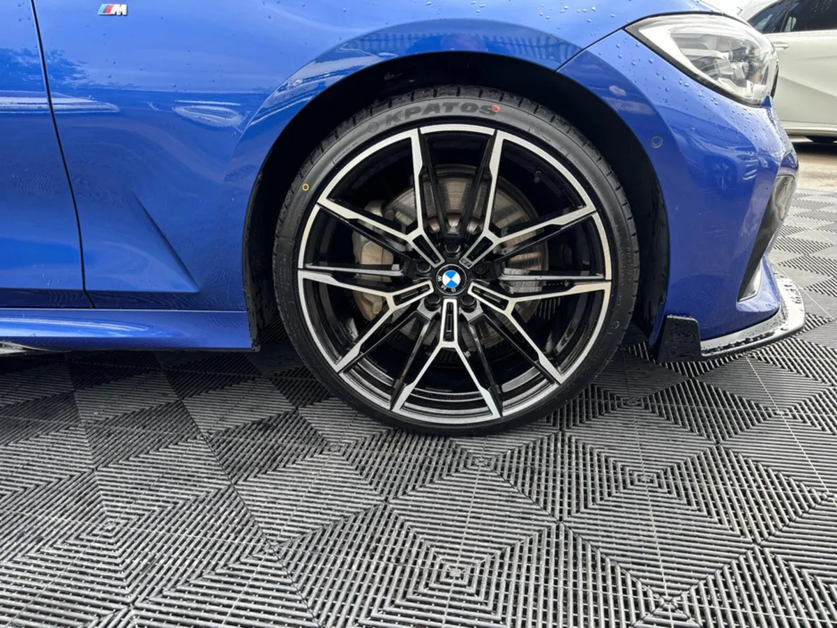 BMW 3-Series BMW 330e individual M-sport plug in h - Image 3