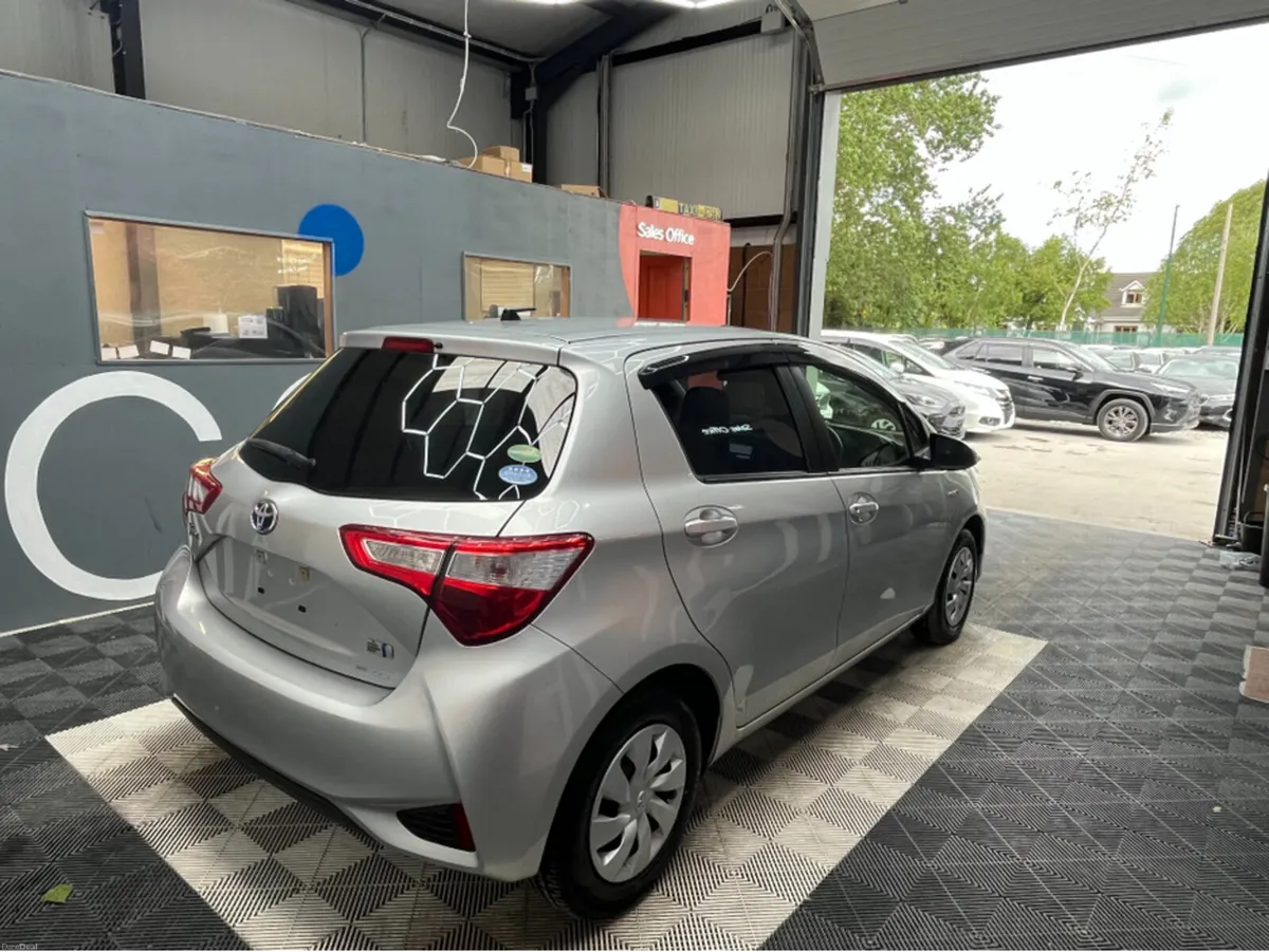 Toyota Vitz 2019 TOYOTA VITZ HYBRID F 1.0 AUTOMATI - Image 2