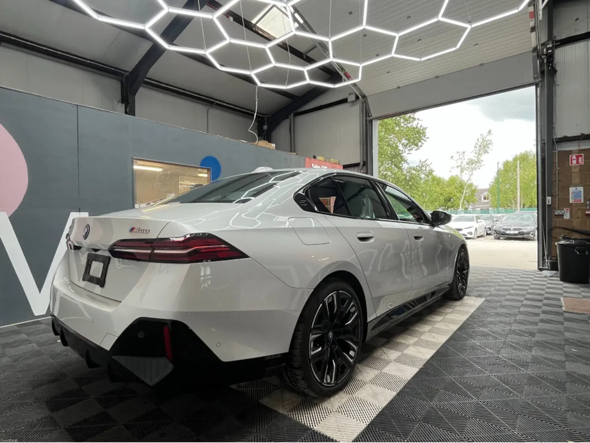 BMW i5 2025 BMW I5 M60 XDRIVE AUTOMATIC / CRUISE C - Image 2