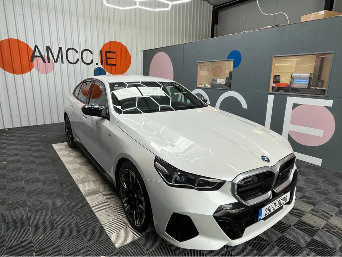 BMW i5 2025 BMW I5 M60 XDRIVE AUTOMATIC / CRUISE C - Image 1