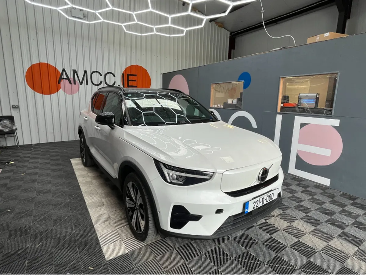 Volvo XC40 2022 VOLVO XC40 RECHARGE SINGLE MOTOR A - Image 1