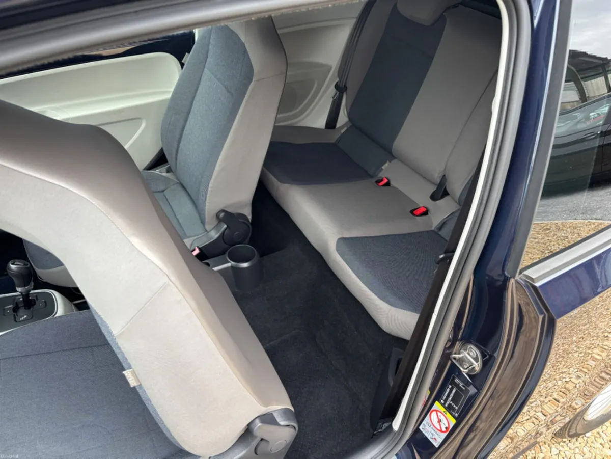 Volkswagen up! 1.0 Automatic ASG - Image 6