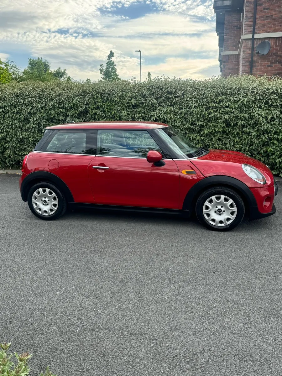 2017 Mini Cooper Petrol Manual - Image 5